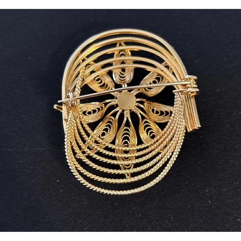 Vintage Pin Brooch Gold Tone Flower Floral Swirl 3D Textured Petals